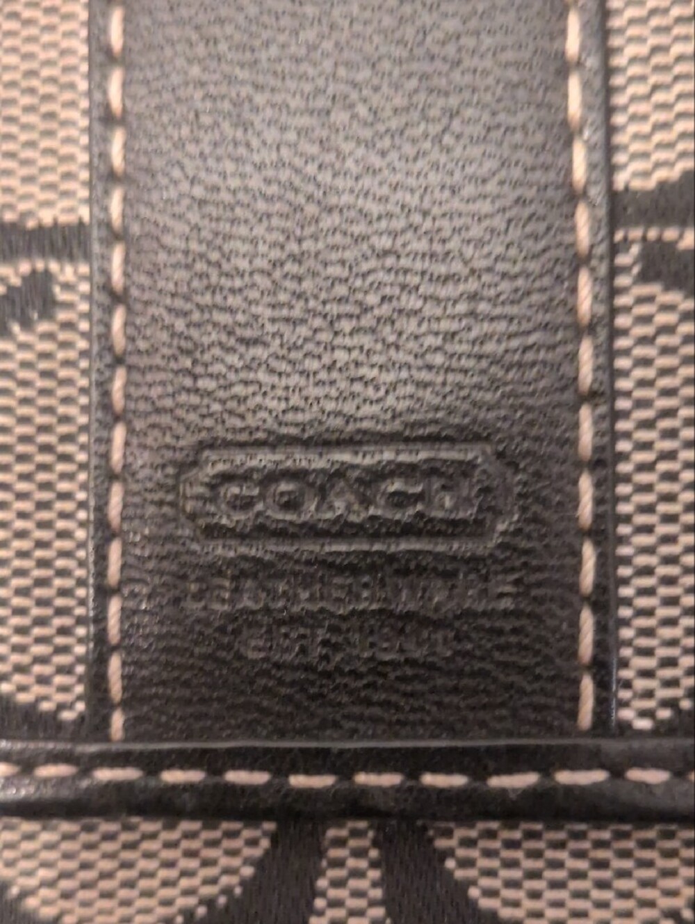 Coach Vintage Black and Tan Signature Continental Wallet - Picture 2 of 16
